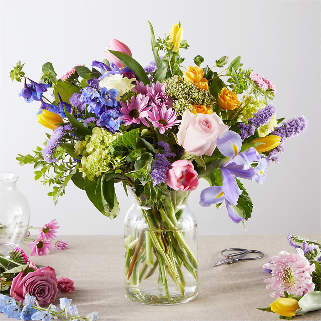 Pastel Tradition - A Florist Original – SHARAR'S FLORIST, La Habra CA