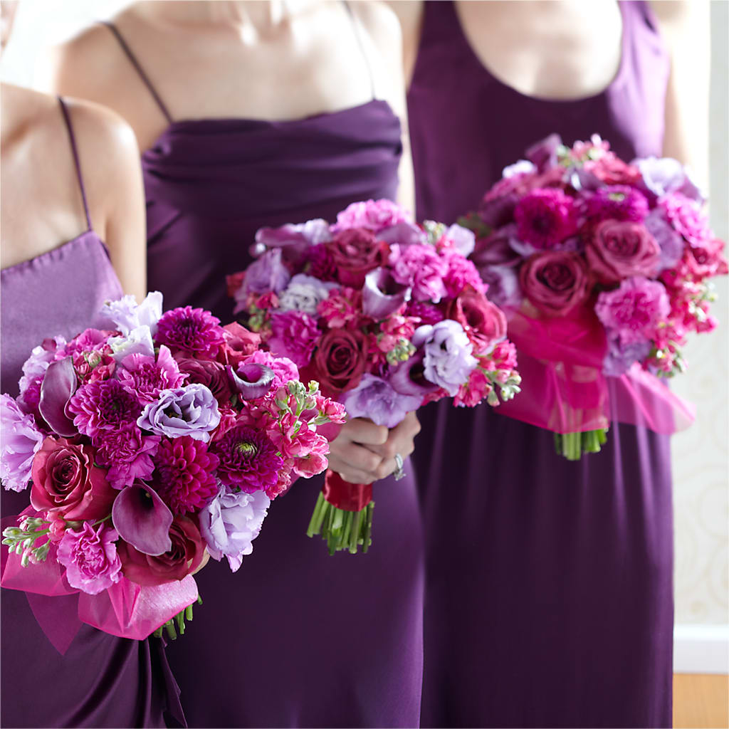 Bridesmaid's Garden Bouquet – SHARAR'S FLORIST, La Habra CA