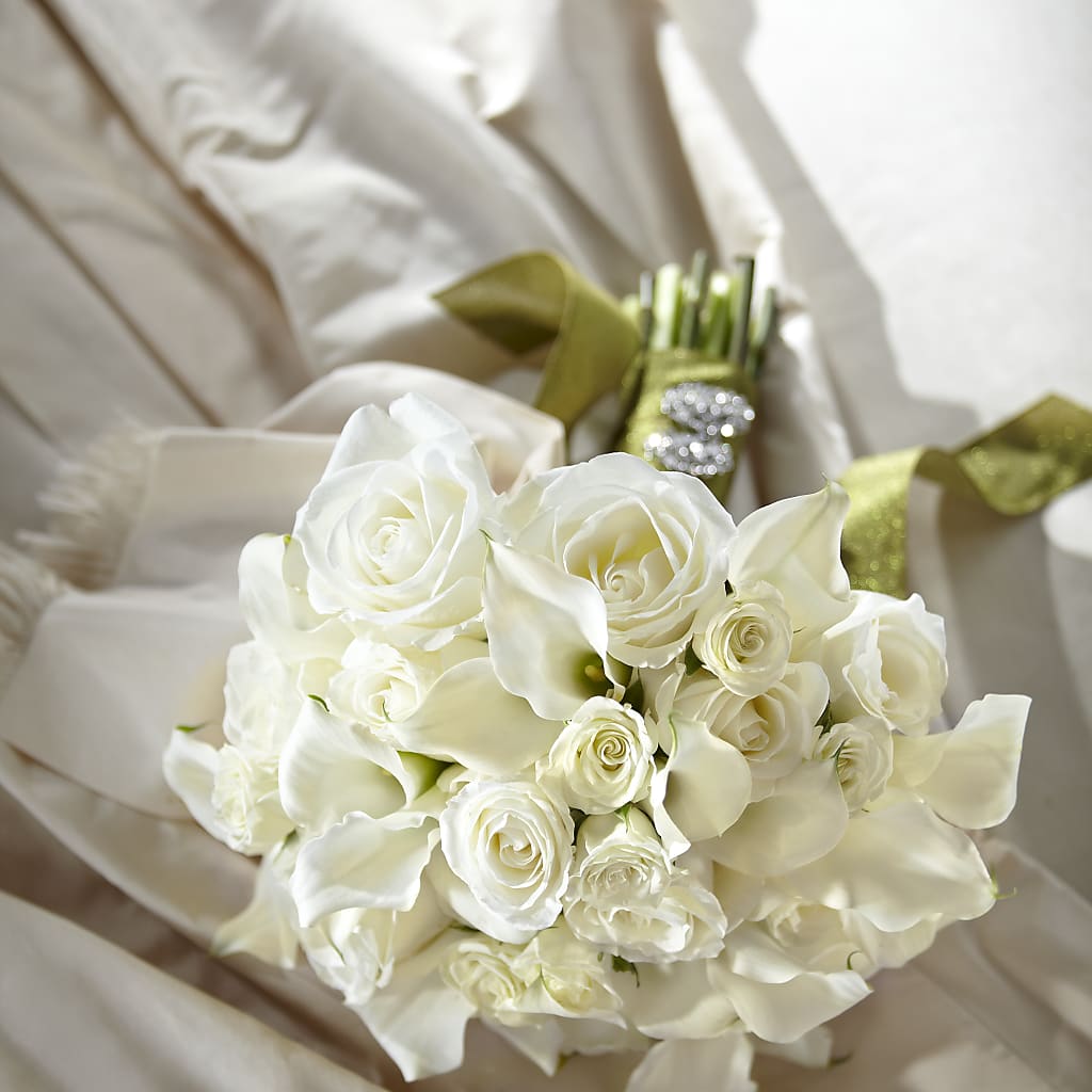 Serene Highness Bouquet – SHARAR'S FLORIST, La Habra CA