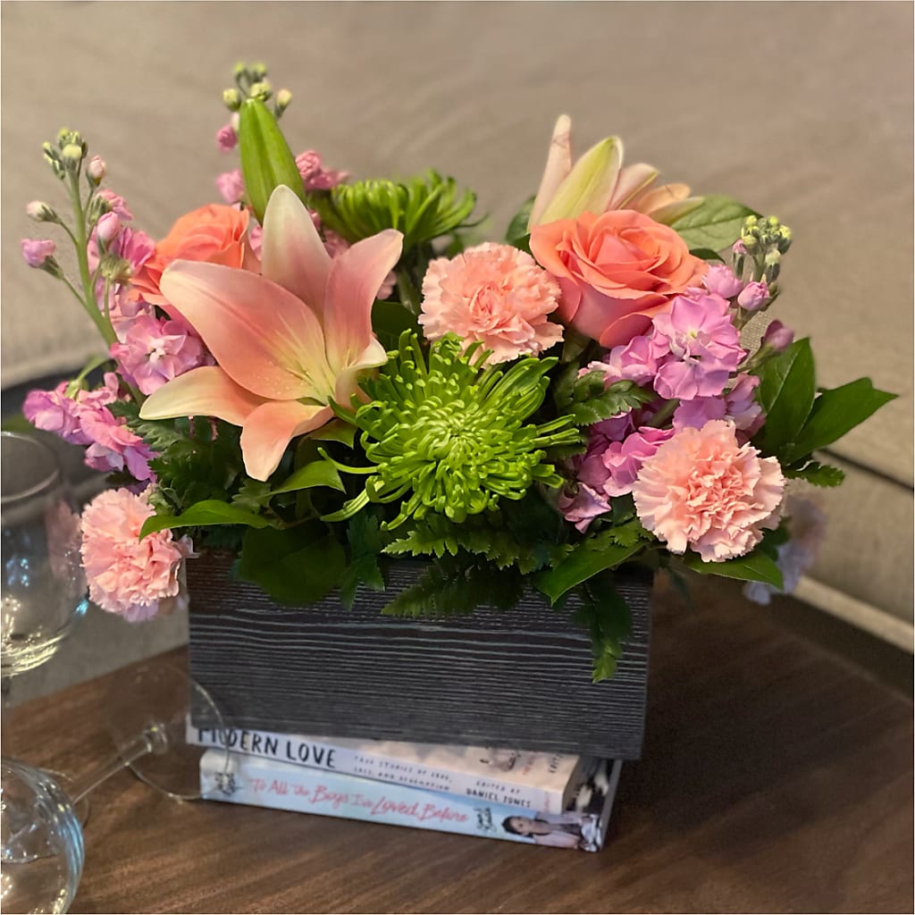 Beautiful Spirit Basket – SHARAR'S FLORIST, La Habra CA