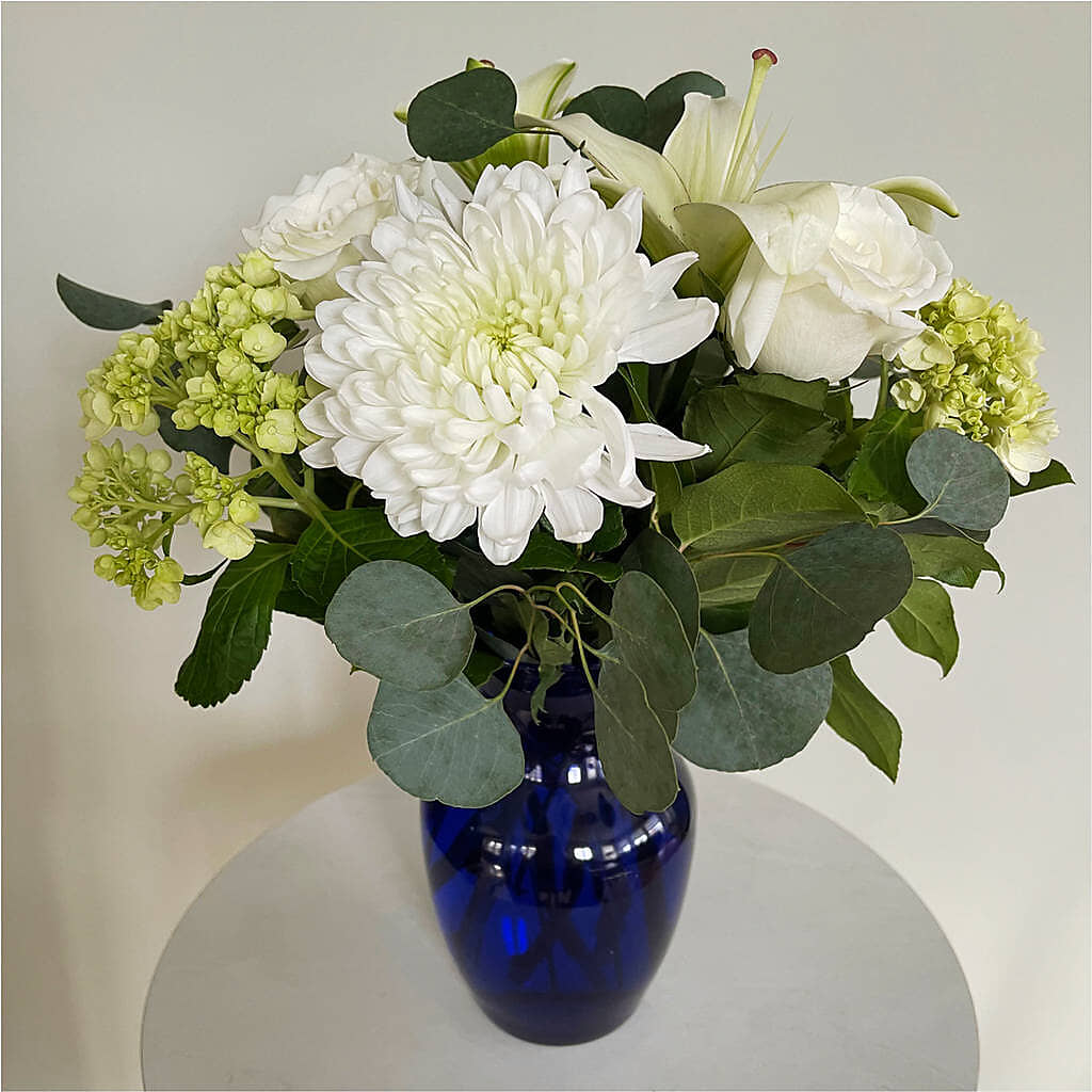 Snowy Dreams Bouquet – SHARAR'S FLORIST, La Habra CA