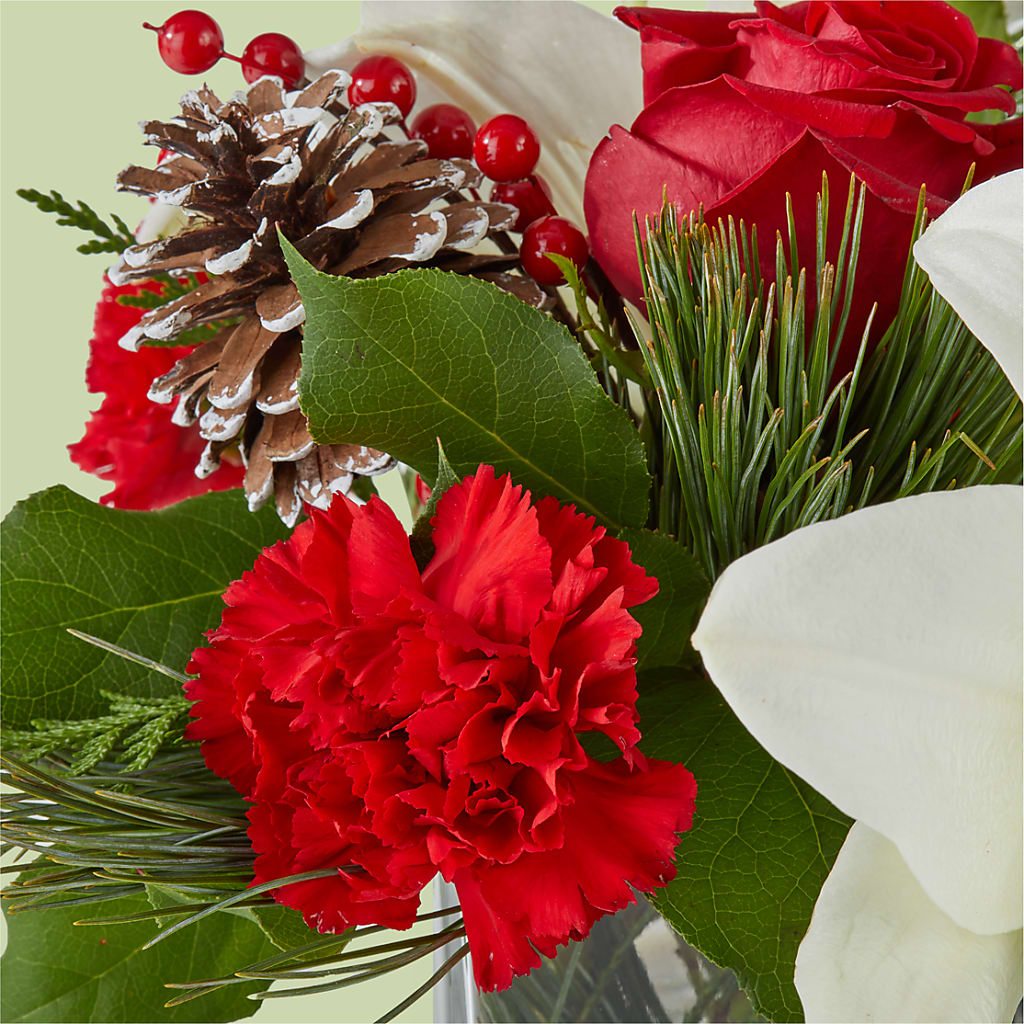 Glistening Icicles Bouquet – SHARAR'S FLORIST, La Habra CA